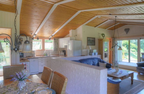 Bremke Casa | Casa de vacaciones privada con WIFI, TV, patio, mascotas permitida, vista panorámica, aparcamiento