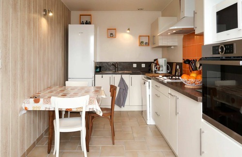 Pleubian Casa | Maravillosa casa de vacaciones privada con WIFI, TV, terraza, mascotas permitida y aparcamiento