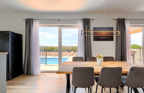 Jadreski Casa | Casa de vacaciones privada con piscina privada, WIFI, A/C, TV, terraza, vista panorámica