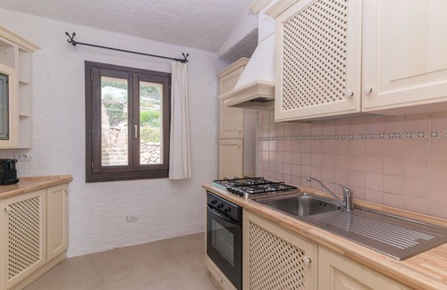 Porto Cervo Villa | Preciosa casa de vacaciones privada con A/C, WIFI, piscina privada, TV, patio y aparcamiento