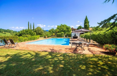 Bibbiena Villa | Casa de vacaciones privada con WIFI, A/C, piscina privada, TV, mascotas permitida, aparcamiento