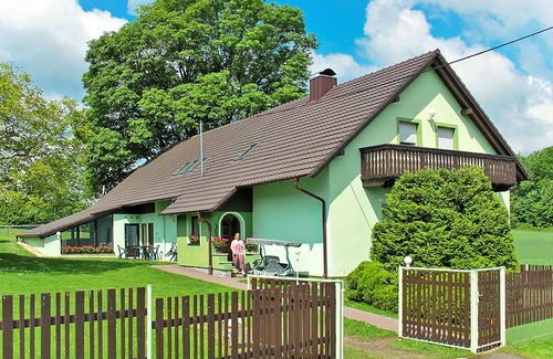 Predslav Villa | Casa de vacaciones privada con WIFI, piscina privada, TV, patio, mascotas permitida, aparcamiento
