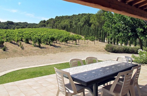 Valreas Casa | Estupenda casa de vacaciones privada con WIFI, TV, terraza, mascotas permitida y aparcamiento
