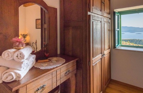 Slivno Villa | Preciosa casa de vacaciones privada con piscina privada, WIFI, A/C, jacuzzi, TV, terraza