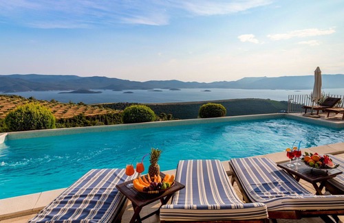 Slivno Villa | Preciosa casa de vacaciones privada con piscina privada, WIFI, A/C, jacuzzi, TV, terraza