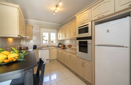 La Canuta Casa | Preciosa casa de vacaciones privada con A/C, piscina privada, WIFI, TV, terraza y aparcamiento