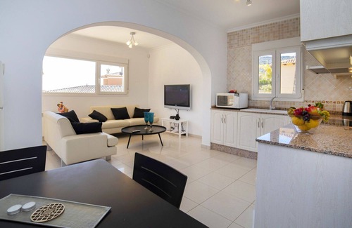 La Canuta Casa | Preciosa casa de vacaciones privada con A/C, piscina privada, WIFI, TV, terraza y aparcamiento
