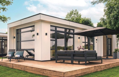 Maurik Casa | Estupenda casa de vacaciones privada con WIFI, TV, terraza, mascotas permitida y aparcamiento