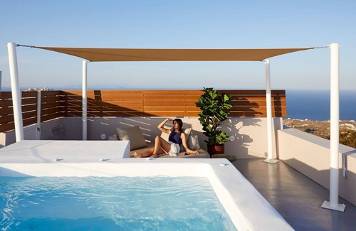 Firostefani Villa | Wonderful Santorini Villa | Villa Sheril | 1 Bedroom Suite | Outdoor Hot Tub | Spectacular Caldera View | Firostefani