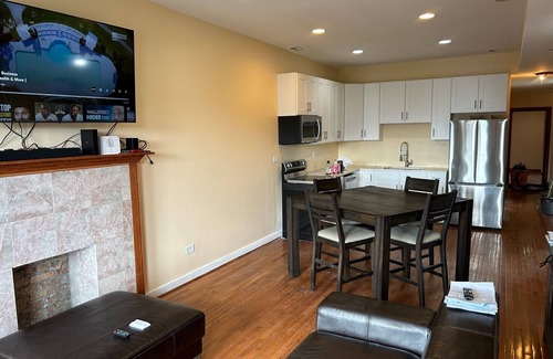 Woodlawn Condominio | Wonderful Three Bedroom Condo in Woodlawn