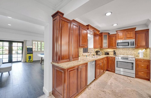 The Roads Casa | Wonderful Tropical Pool House Miami South Brickell