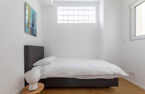 Limpertsberg Apartamento | Wonderful Two Bedroom Apartment at Limpertsberg with Parking, near Tram