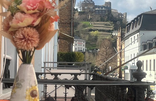 Sankt Goar Apartamento | Wonderful vacation apartment with balcony and bicycle room, for up to 6 people.