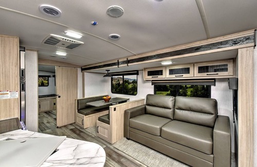 Davenport Casa | WONDERFUL VACATION CAMPER Located at Special Property , fantastic Deck, Hammock.