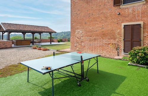 Cortazzone Casa | Estupenda casa de vacaciones para 10 personas con piscina, WIFI, TV, patio y aparcamiento