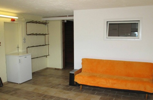 Aich Casa | Estupenda casa de vacaciones para 10 personas con WIFI, TV, patio y aparcamiento