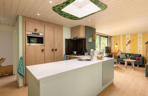 Bispingen Casa | Wonderful villa for 6 guests with WIFI, pool, TV, terrace and parking
