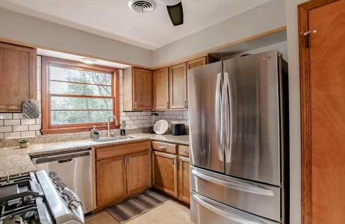 Mobile Casa | Wonderstruck on Wendover- 20 Mins to Downtown