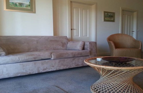 Barwite Otro | Wongabeena Homestead - Barwite