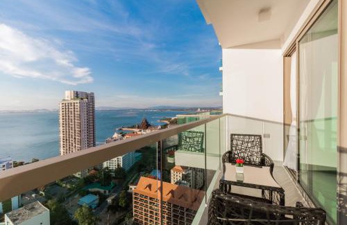 North Pattaya Apartamento | Wongamat Tower by Pattaya Sunny Rentals