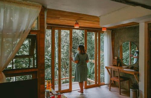 Mae Kampong Cabina | Woo Ma Ca Moo