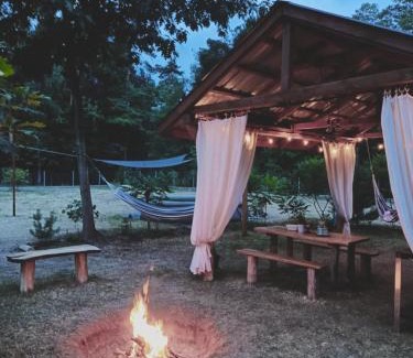 Brochow Otro | Wood Camping