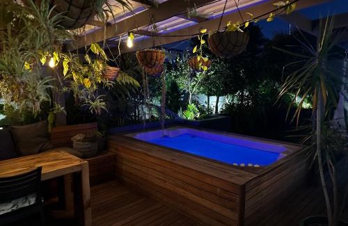 Blouberg Rise Casa | Wood fired Hot Tub-Relaxing Escape