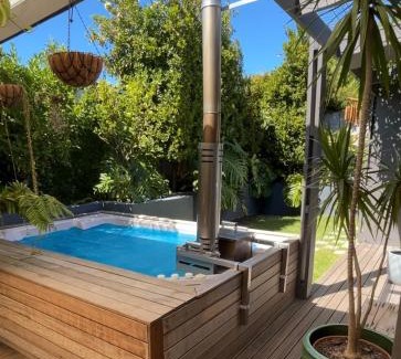 Blouberg Rise Casa | Wood fired Hot Tub-Relaxing Escape