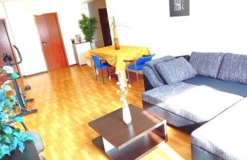 Kelkheim Apartamento | Wood Is Good! Kelkheim Central 24 7 Check In