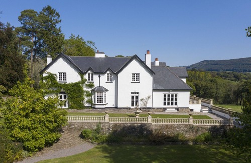 Coed-Y-Paen Cabaña | Woodbank, LLANHENNOCK