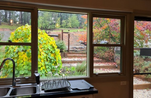 Marysville Casa | WOODBINE LODGE- Picture perfect and meticulously maintained