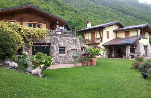 Ranzanico Chalet De Esquí | Woodden chalet panoramico