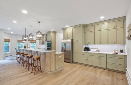 Leesburg Casa | Wooded Home + Cottage - newly remodeled w/WIFI, close to wineries!