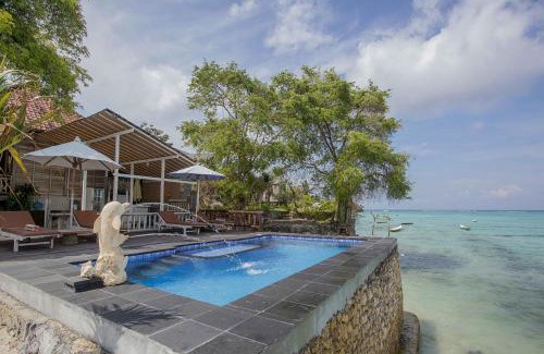 Ceningan Island Complejo | Wooden Beach Sunset Cottages
