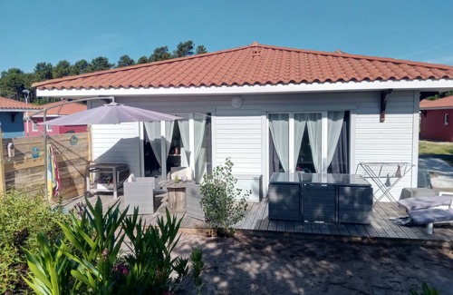 Parentis-en-Born Casa | Wooden chalet near lake and ocean