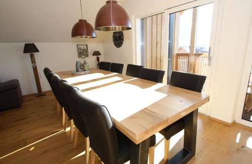 Mauterndorf Chalet De Esquí | Wooden chalet in Mauterndorf near Cross Country Meadows