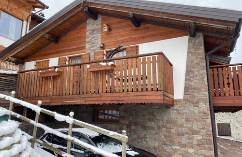 Frassilongo Chalet De Esquí | Wooden chalet in the Trentino Dolomites