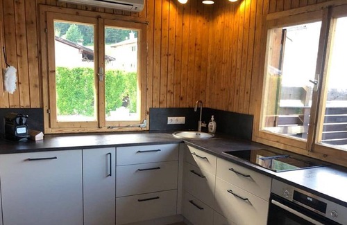Schwaz Casa | Casa de vacaciones de madera en Pill con terraza