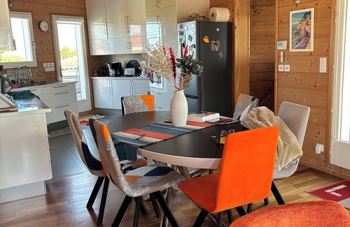 Meschers-sur-Gironde Casa | WOODEN HOUSE WITH SEA VIEW, HEATED POOL AND JACUZI