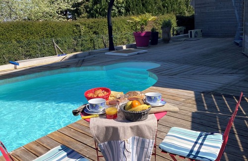 Meschers-sur-Gironde Casa | WOODEN HOUSE WITH SEA VIEW, HEATED POOL AND JACUZI