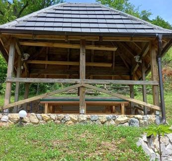 Bajina Basta Casa | Wooden house Nada (Drvena kuća Nada)
