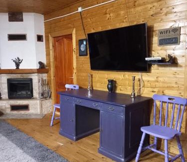 Certeju de Sus Casa | Wooden house