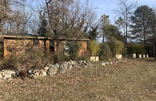 Callian Cabina | WOODEN SHED IN FULL NATURE 5 MIN FROM LAKE ST CASSIEN