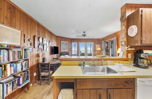 Pawleys Island Casa | Wooden Shoe - Oceanfront, 2 Bedrooms