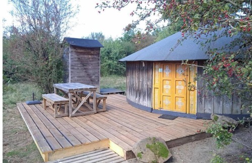 Gennes-Val-de-Loire Cabina | Wooden yurt La Citrolle in Le Thoureil, Maine & Loire