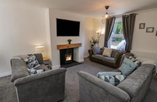 Loftus Casa | Woodend