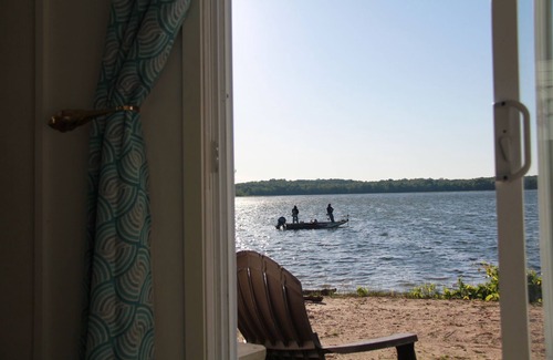 South Bruce Peninsula Cabina | Woodfire Lake Cabin, Sky Lake Retreat. Sleep 2 People