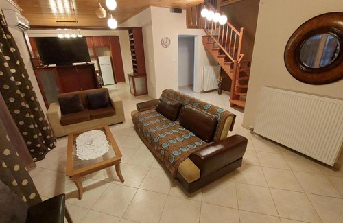 Markopoulon Apartamento | WoodHouse