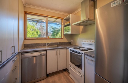 Akaroa Casa | Woodills Wonderland – Akaroa Holiday Home