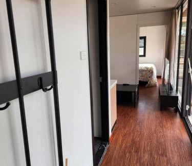 Greenvale Otro | Woodland Edge